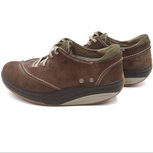 MBT Barbara Sneaker in size 8.5